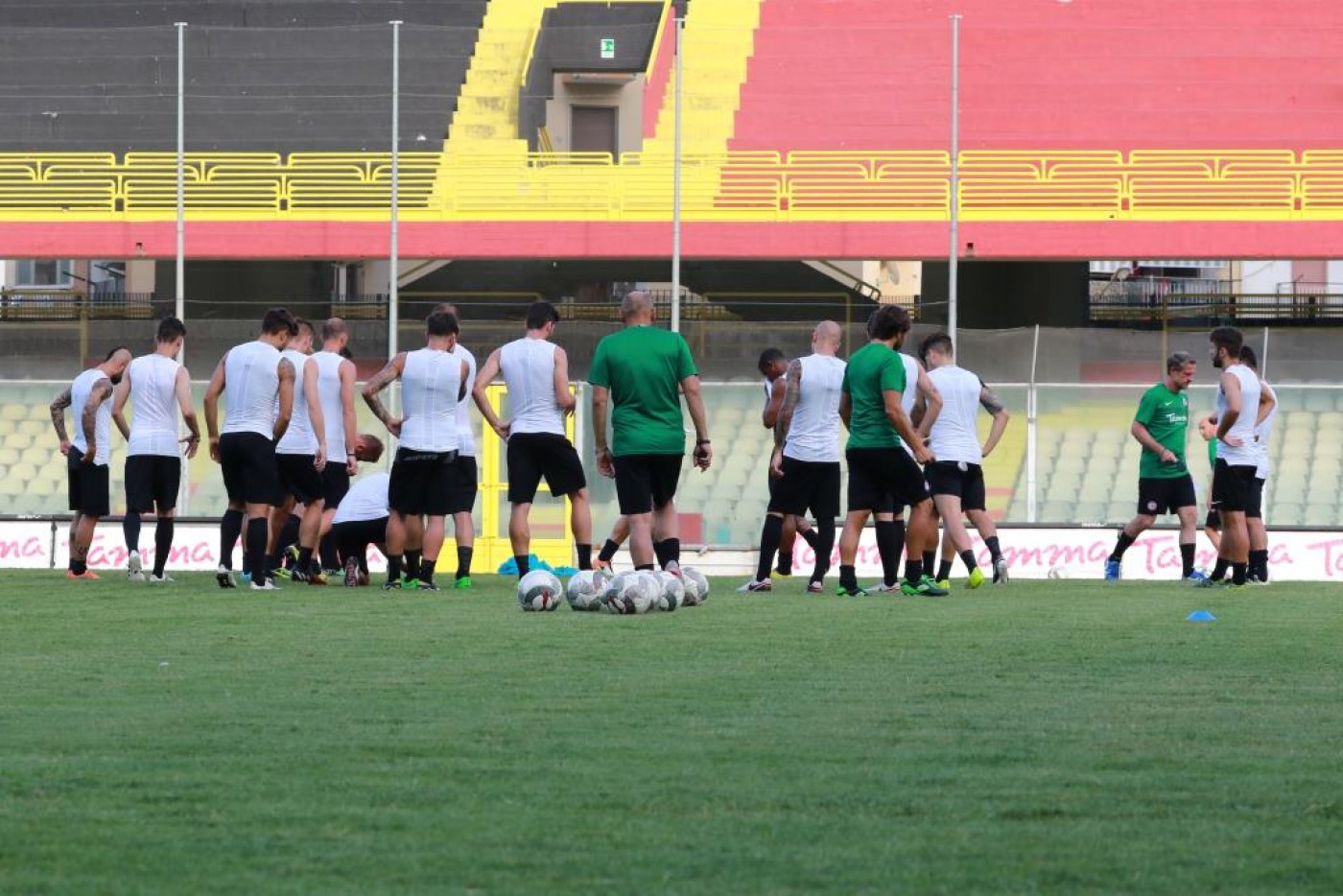 Foggia Calcio, niente squilii sul gong del mercato