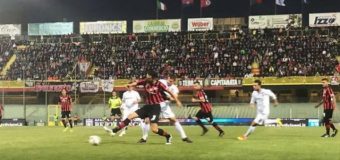 Foggia-Cremonese 3-1; ai rossoneri serve un pari a Venezia per alzare la Coppa